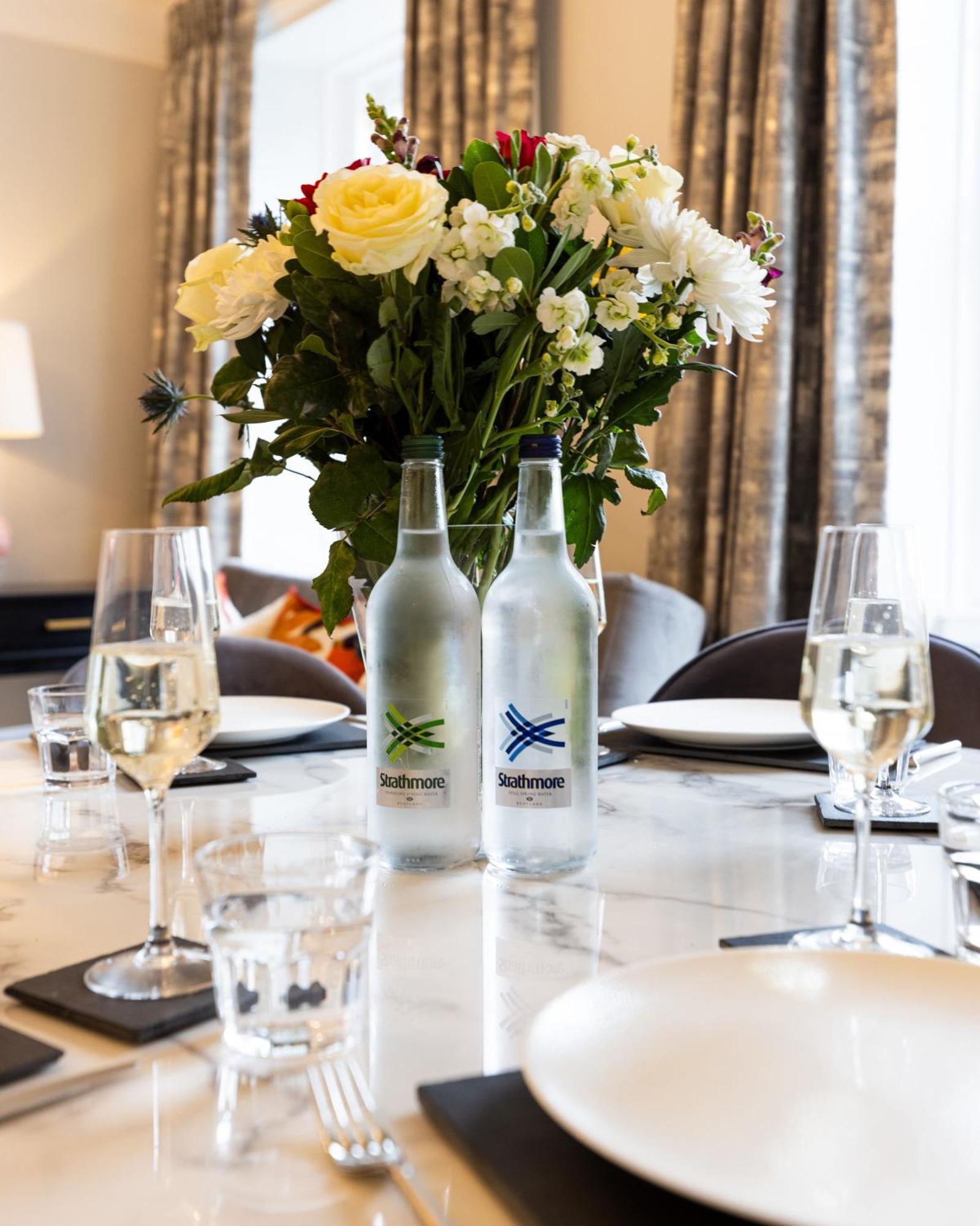 Righ Properties - Luxurious City Centre Three Bedroom Apartment EDI Buitenkant foto